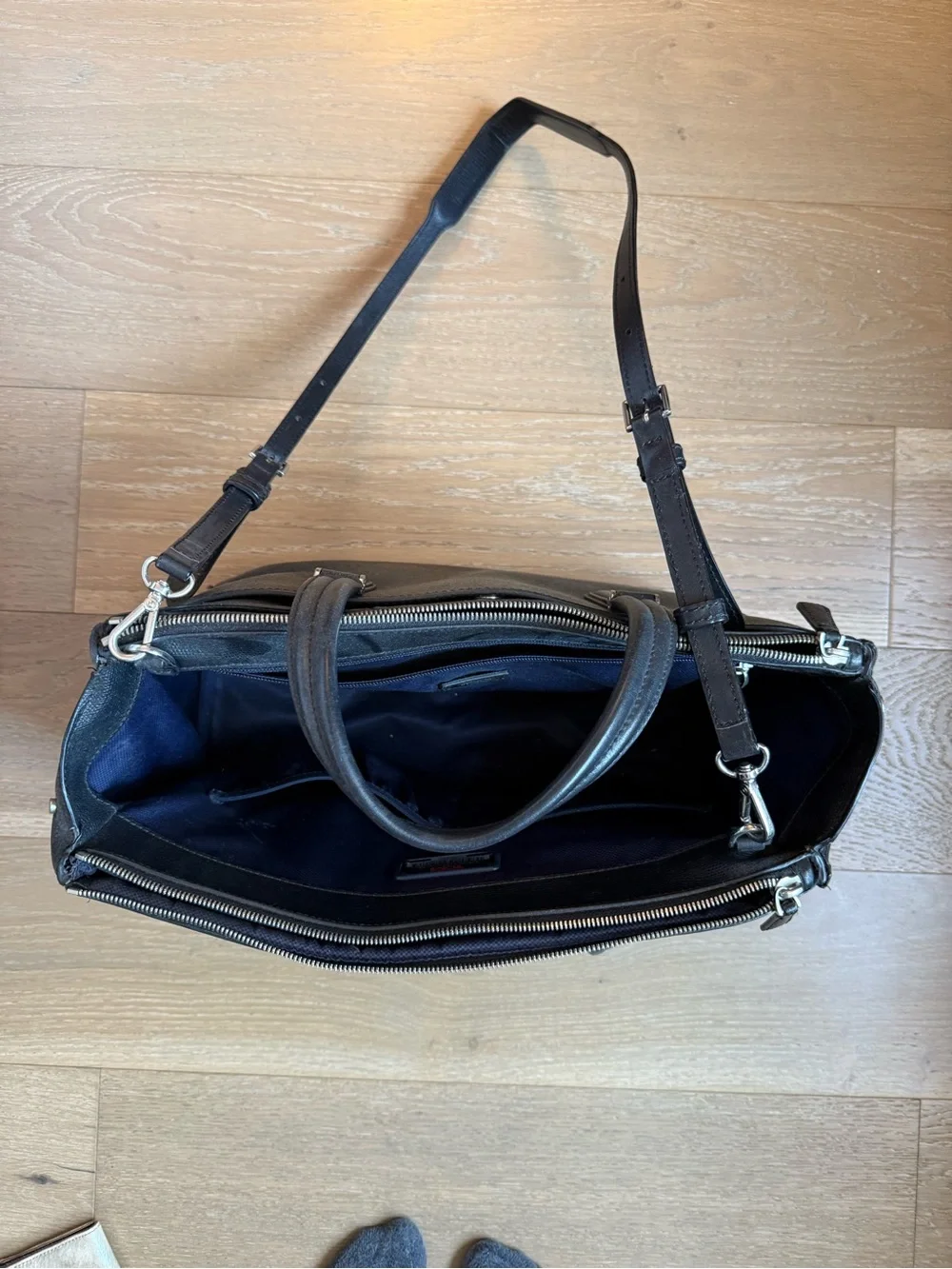 Tumi Black Leather Laptop Bag with Shoulder Strap